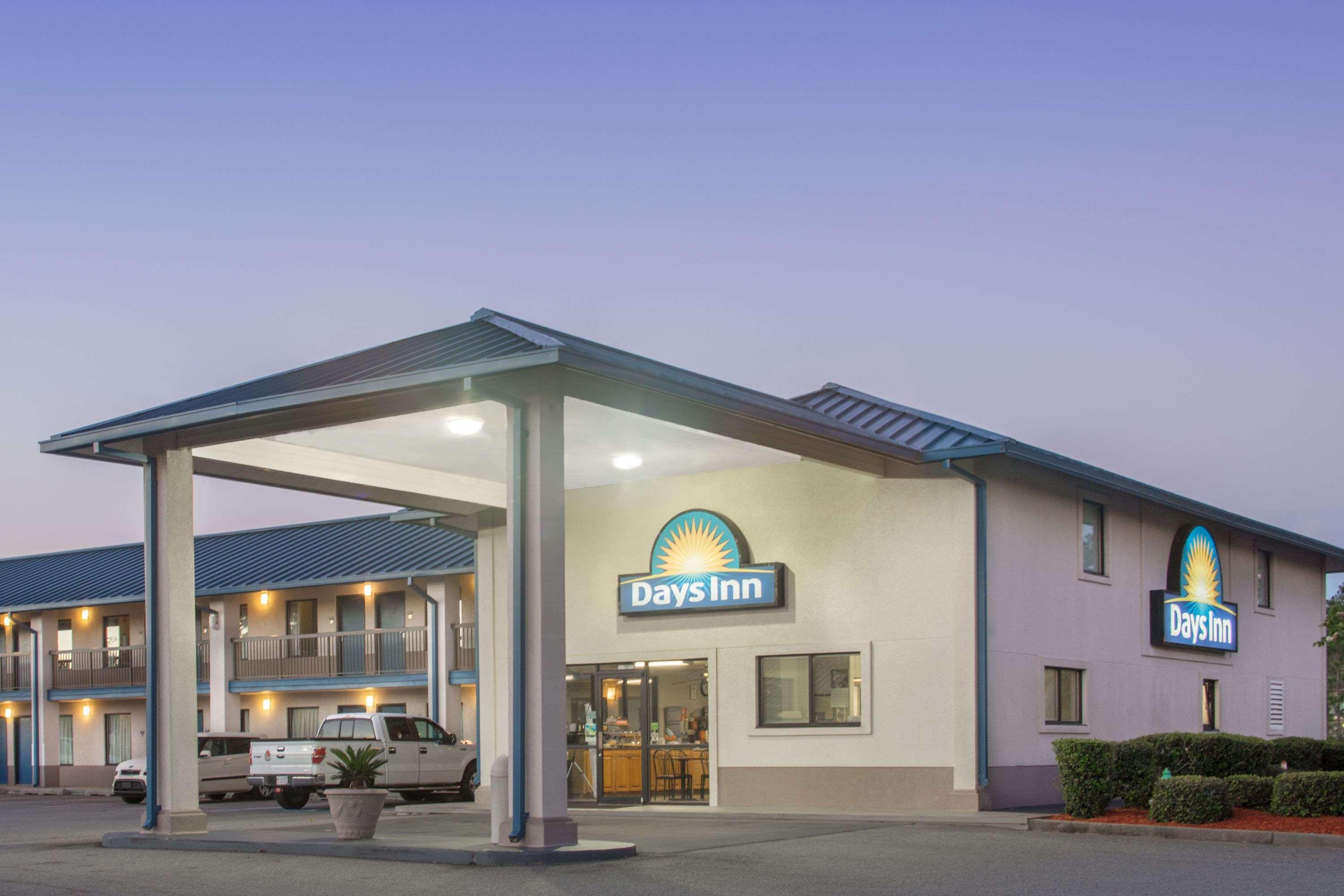 Days Inn By Wyndham Valdosta I-75 Exterior foto